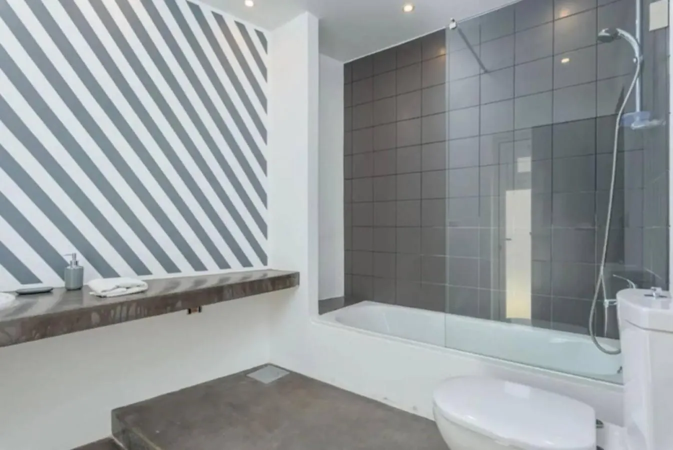 Holiday home The Club 1Br In Gemmayze Al Mudawwar